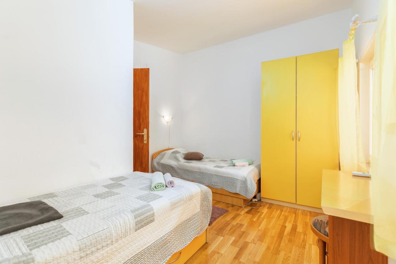 Lora Apartament *