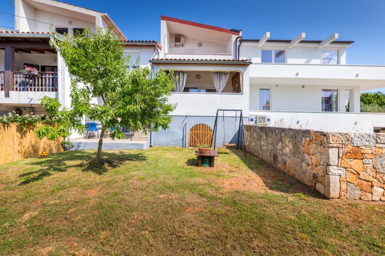 Lora Apartament Pula
